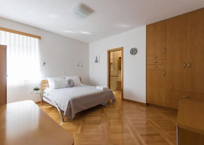 Vila Seaside In With Swimming Pool Zadar