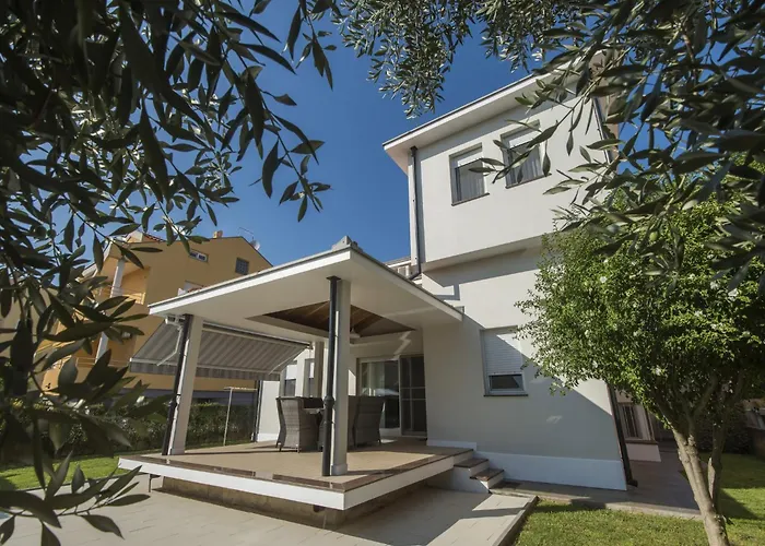 Vila Seaside In With Swimming Pool Zadar