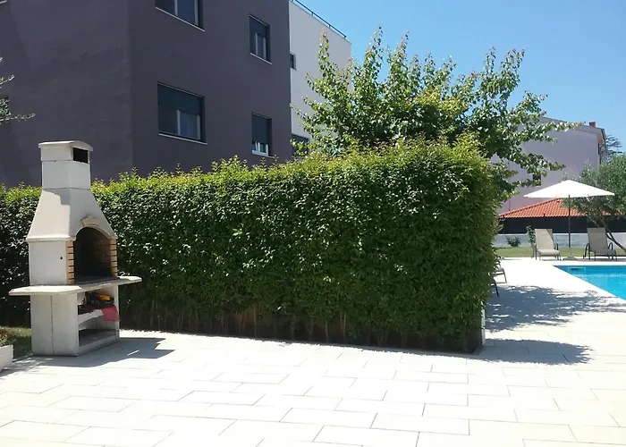 Seaside In With Swimming Pool Villa *