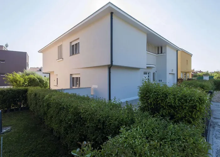 Seaside In With Swimming Pool 别墅